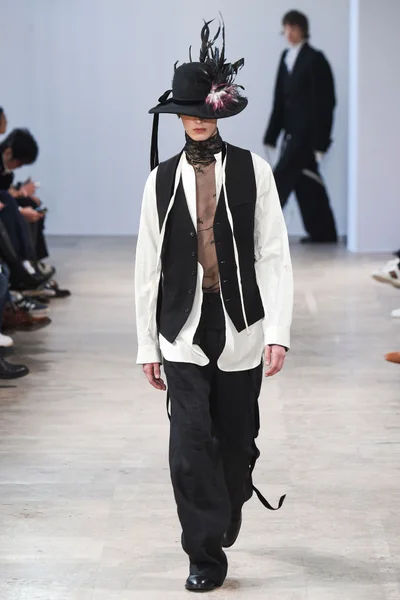 Look 4